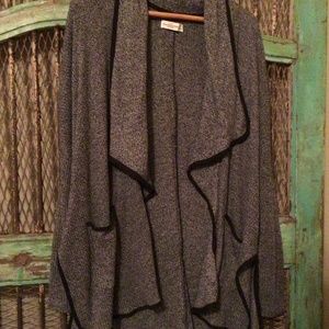 Abercrombie & Fitch throw sweater